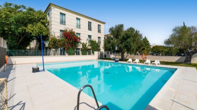 09A7685-700×467-1-Alexander-Wickham