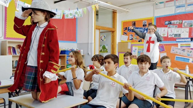 2.Photos-Classrooms-and-teaching-methodology-Marian-Checa-Exposito