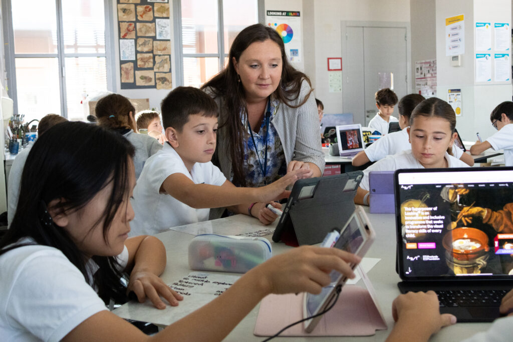 Caxton-College-Art-Year-7-Caxton-Comunicacion