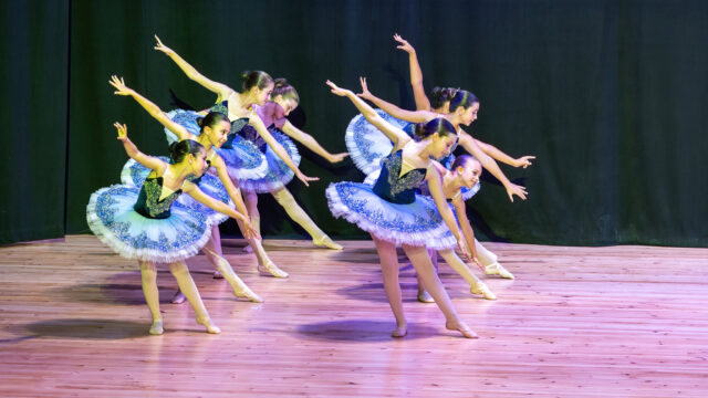 Caxton-College-Ballet-Caxton-Comunicacion