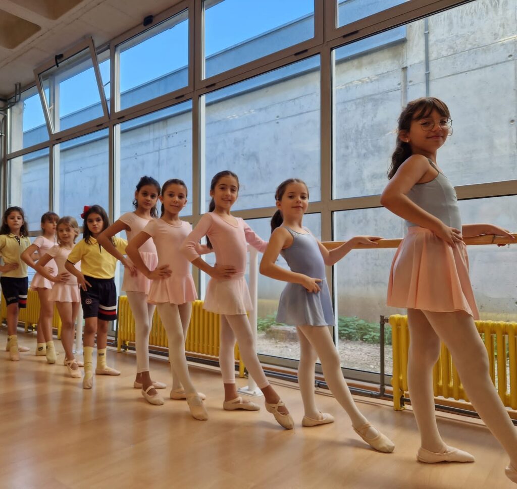 EXTRAESCOLARES-WhatsApp-Image-2025-07-15-at-12.50.44-1-Mabela-Ballester-Aliaga