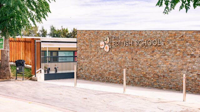 Entradaprincipal-Head-Administracio