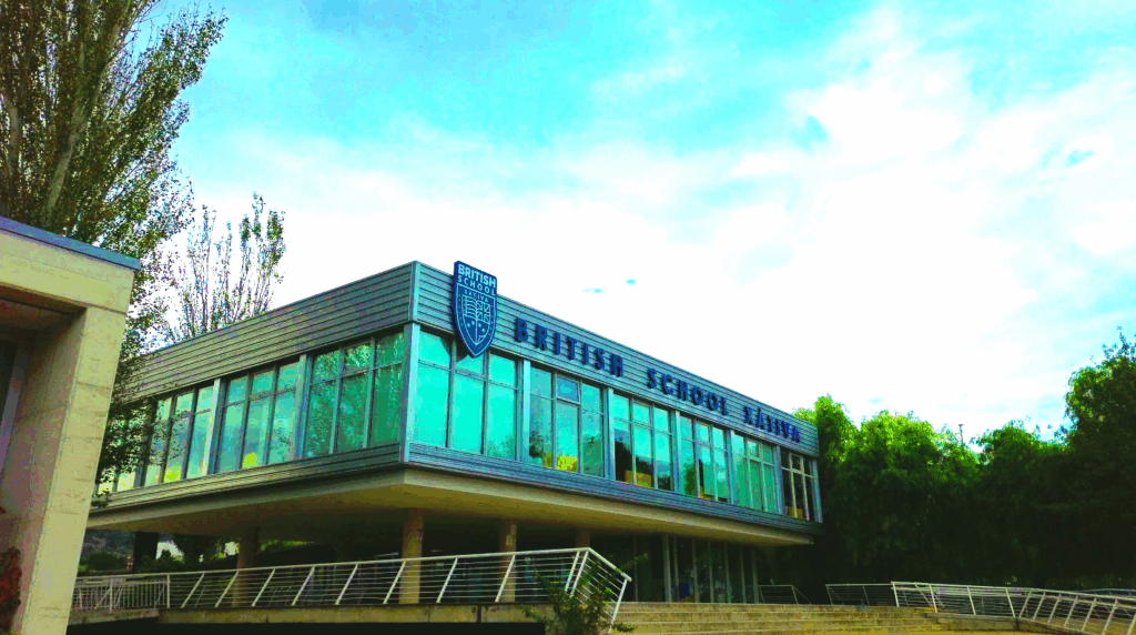 FACHADA-Captura-de-pantalla-2024-01-19-a-las-14.55.21-edit-Mabela-Ballester-Aliaga