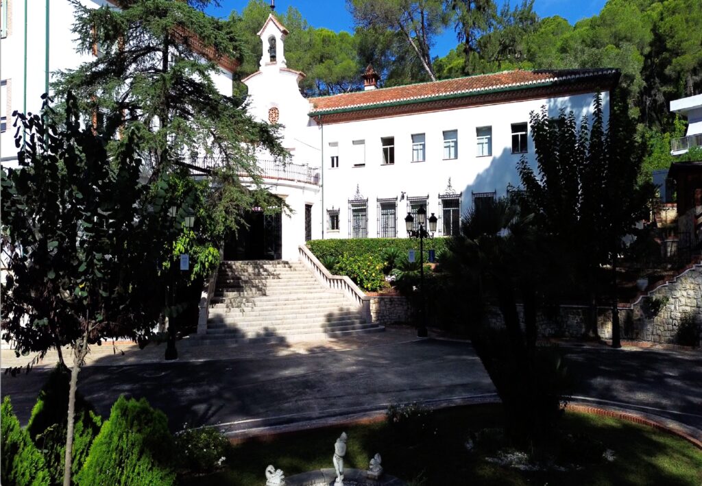 FOTO-BSA-FACHADA_page-0001-Mabela-Ballester-Aliaga