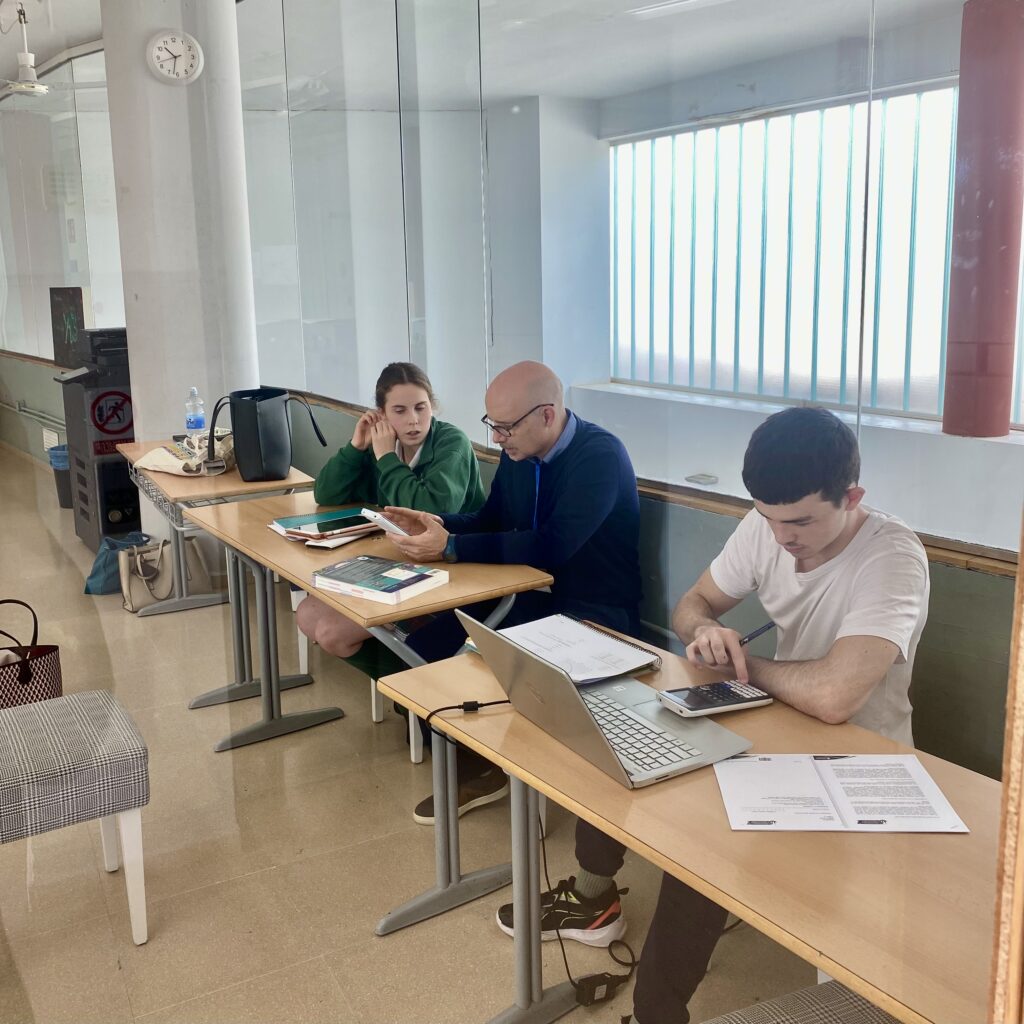 Foto-articula-world-School-Marian-Checa-Exposito