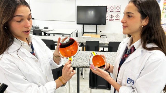 Laboratories-1-1-Samantha-Clewer