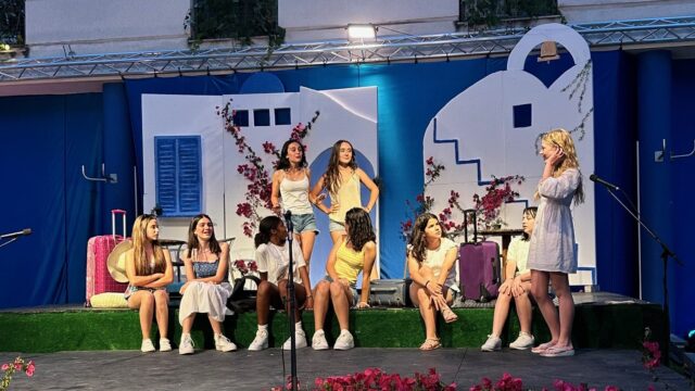 MAMMA-MIA-THE-MUSICAL-1-e1751017779105-Alexander-Wickham