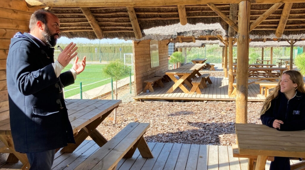 Outdoor-Classroom-1-Samantha-Clewer