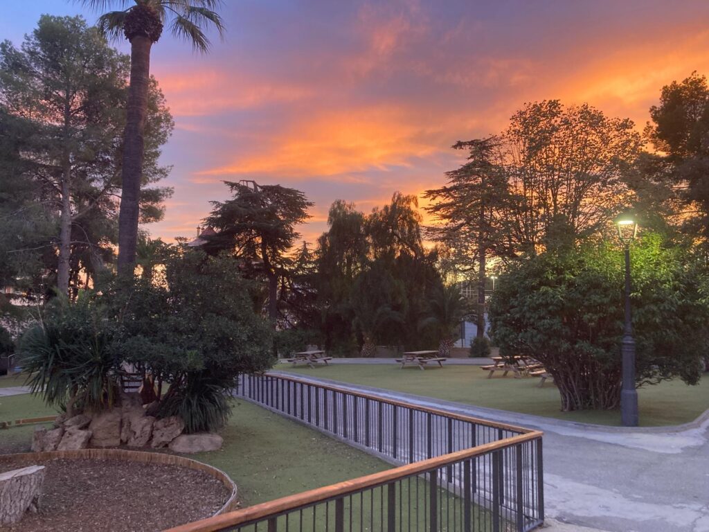 SGB-Sunset-2-Sarah-King