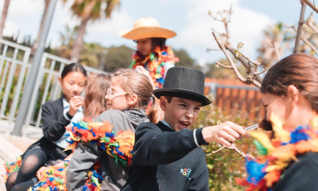 british_128_2-Head-Administracio