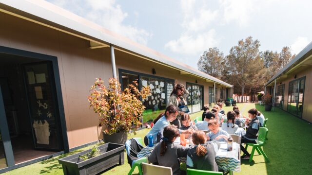 british_140-Head-Administracio