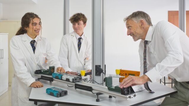 classroom1_2-Maria-Maganto