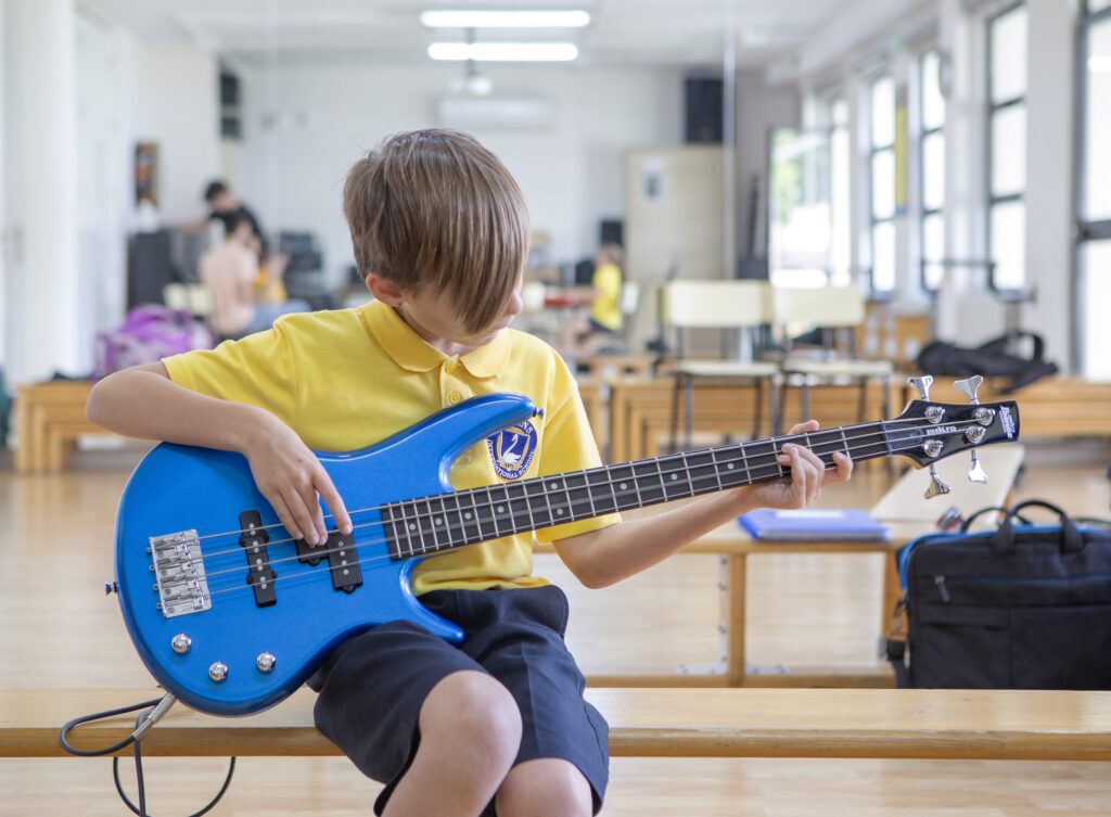 extracurricular-2_2-1-Maria-Maganto