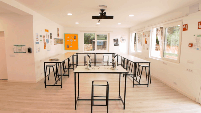 science-lab-Ella-Notebaert-1