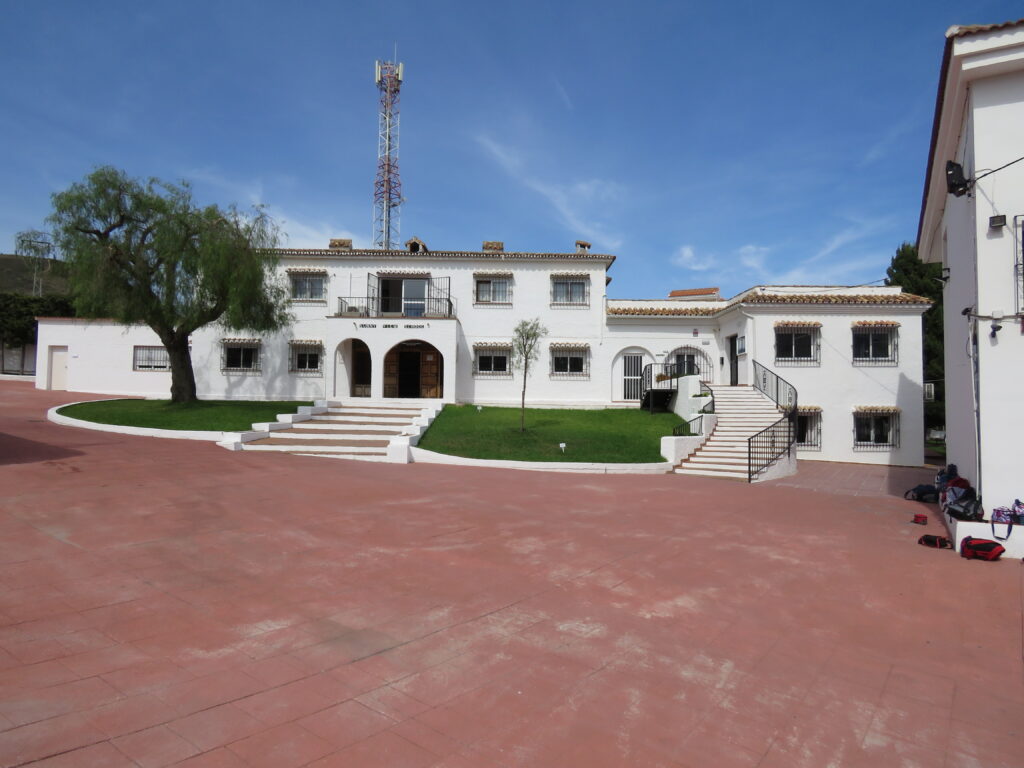 1.Exterior-building-Gavin-Palmer