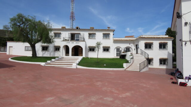 1.Exterior-building-Gavin-Palmer