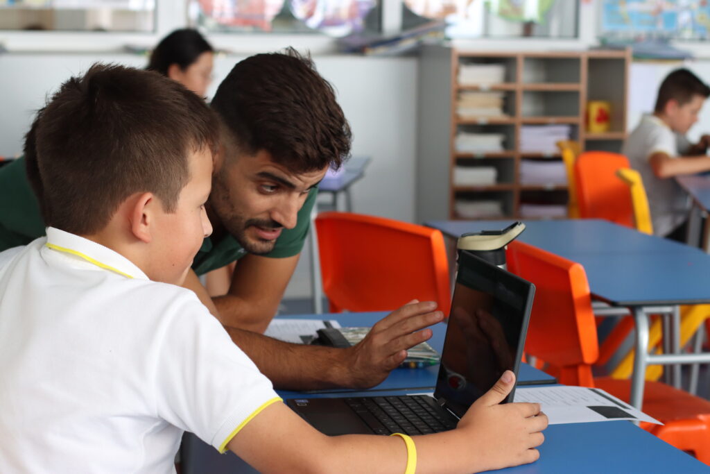 4.Classrooms-and-teaching-methodology1-Gavin-Palmer