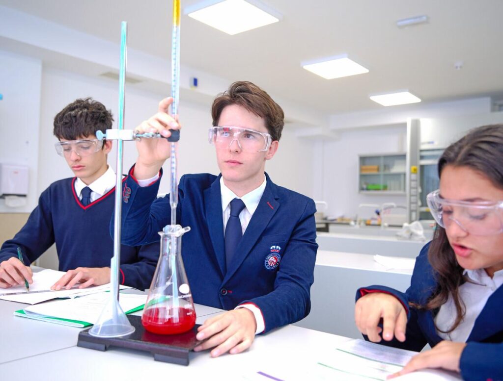 47368_kcs_la_moraleja_-_november_2023.jpg-Lindsey-Davies-1