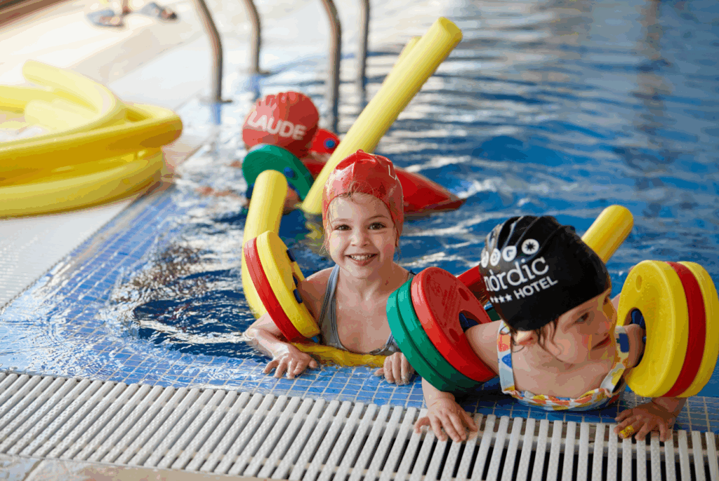 LES-Swimming-Pool-Isabel-Fernandez-Lerga