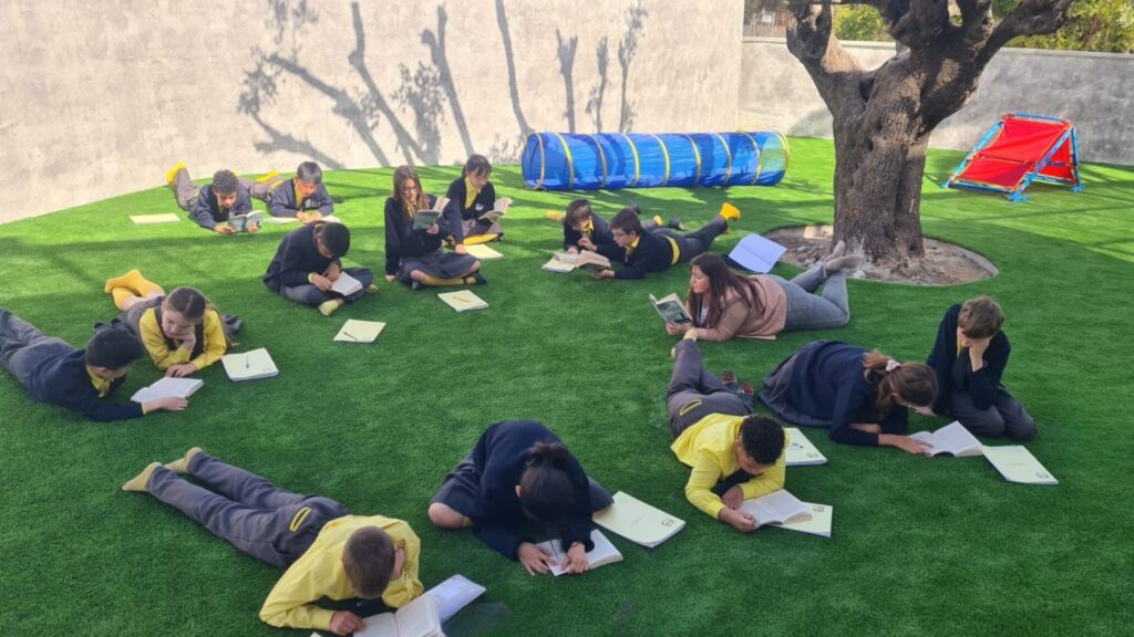 Outdoor-classroom-Richard-Stevens