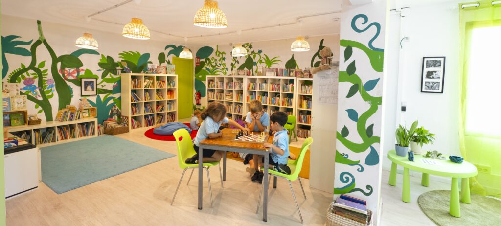 Primary-Library-James-Hoyle