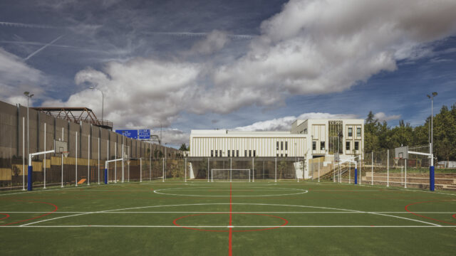 rsz_agv298-01-04_grupotec_madrid_colegio-tems-sopelana_j1a1541_hd-Paul-Collins