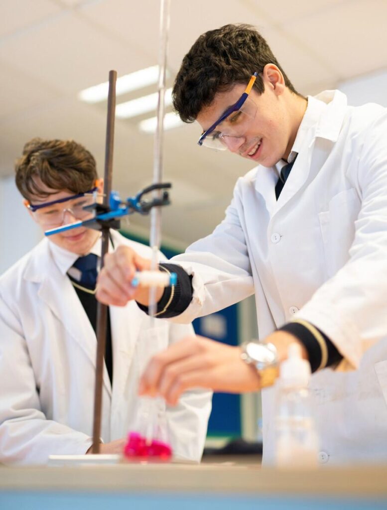 secondary_1.jpg-Gabriel-Cristian-Sosa-Pons